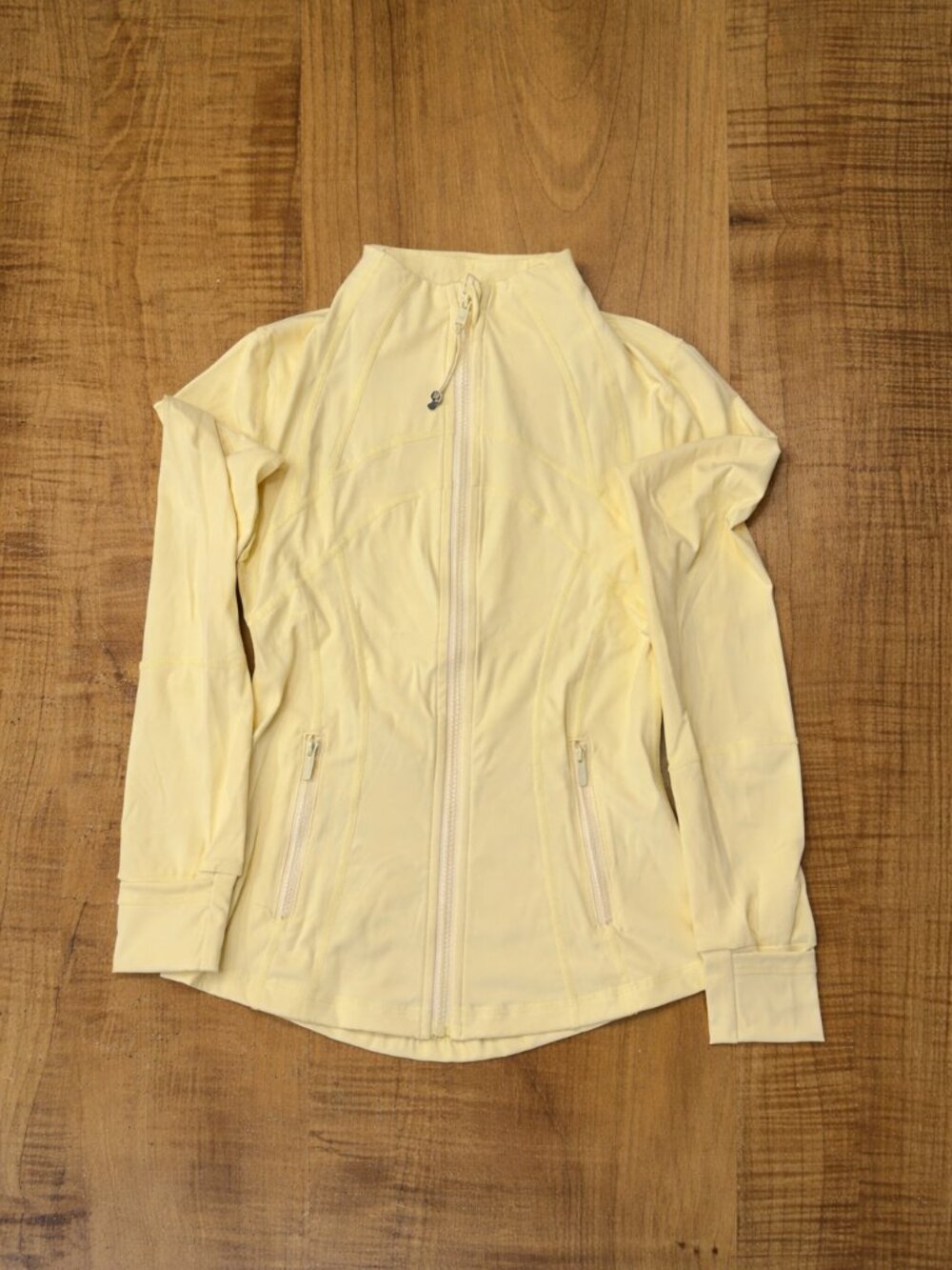 Lululemon Buttercream Define Set Size - Picture 3 of 3